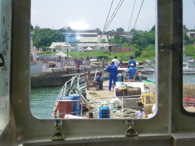 Bild Die Liemba legt im Hafen von Kigoma an